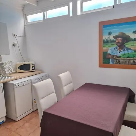 Martha Apartment *